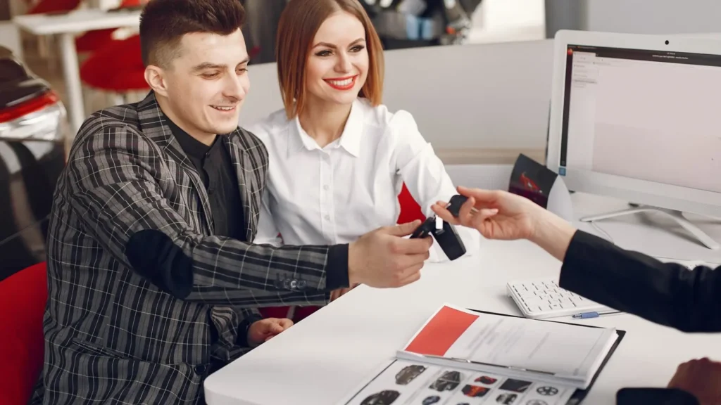Online vs. In-Person: Which Way Is Best to Sell Your Car?